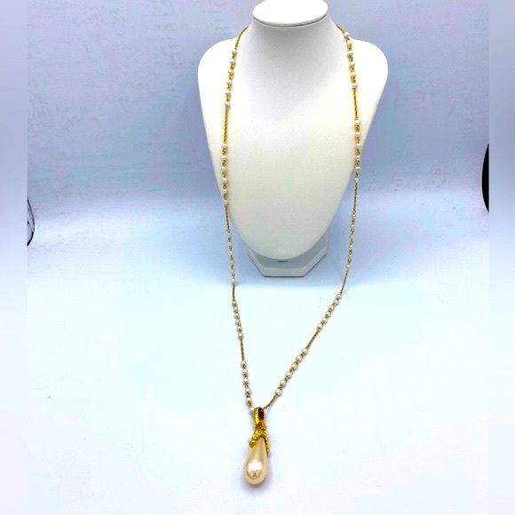 Signed Nolan Miller GoldTone Chain With Faux Pearls And A Pearl Pendant Necklace - Picture 2 of 16